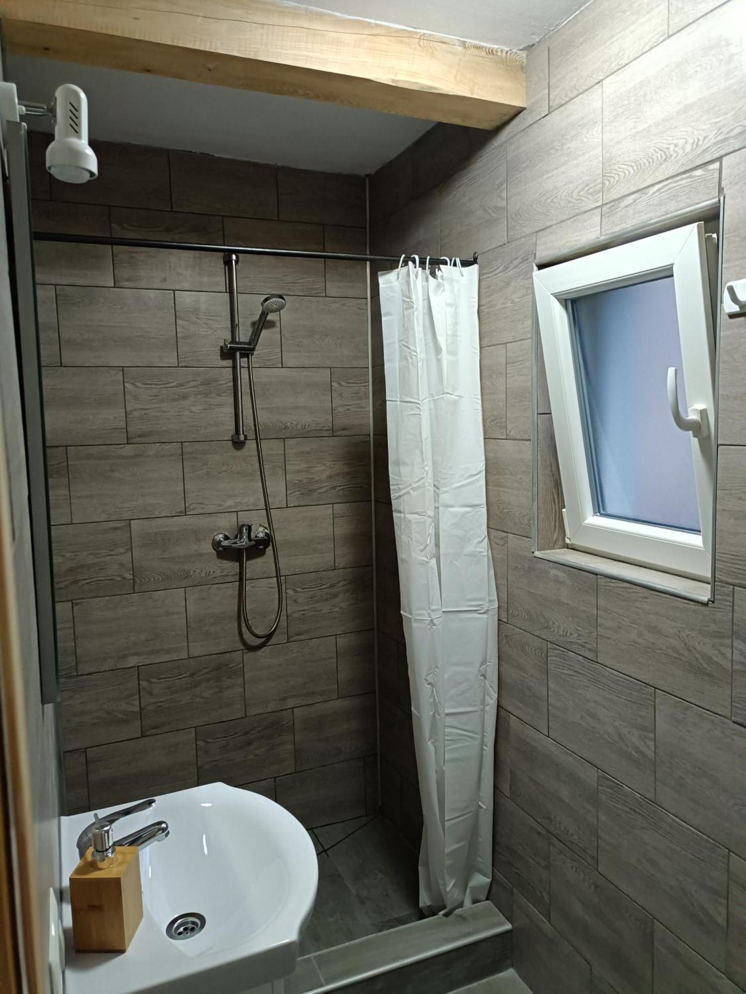 Casa Valentina Hotel Viseu de Sus Luaran gambar