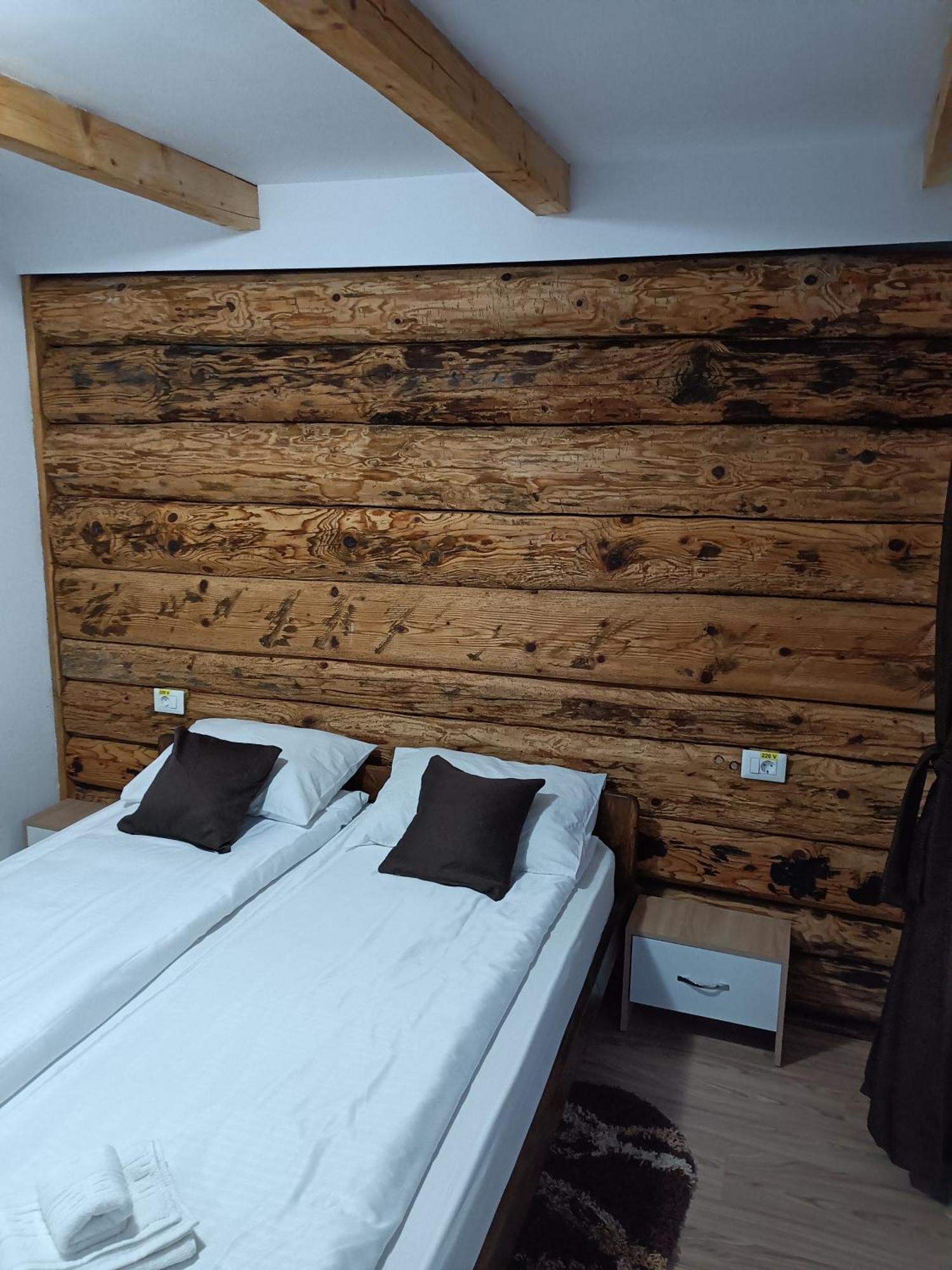 Casa Valentina Hotel Viseu de Sus Luaran gambar